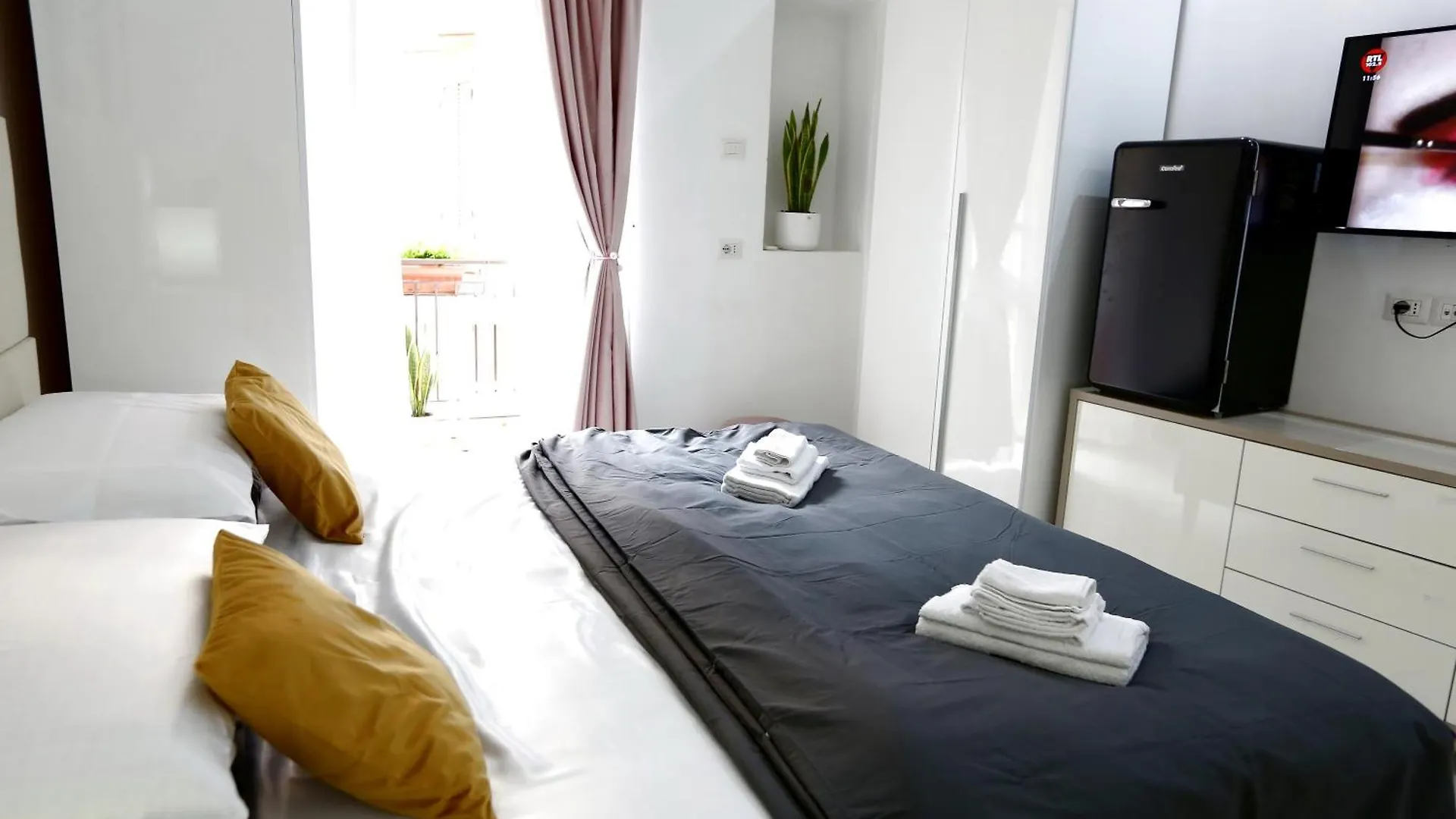 Dolce Vita Viminale Room Rome